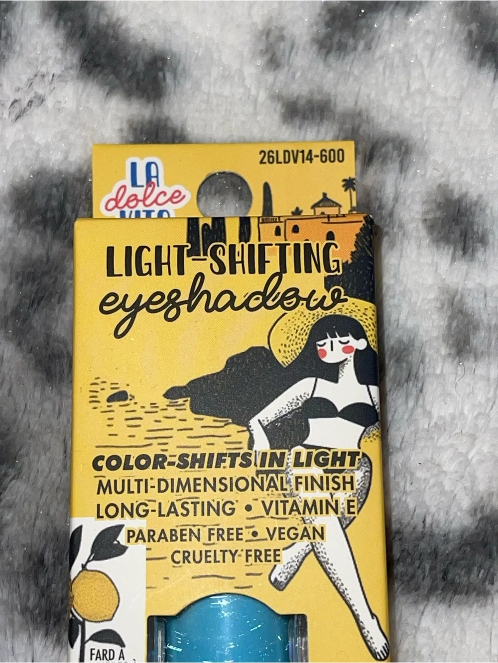 Ioni light shifting eyeshadow